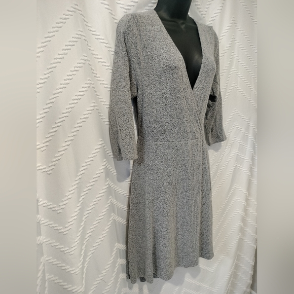 Torrid Grey Faux Wrap 3/4 Sleeve Skater Dress - Flattering Simple Dress - Picture 3 of 8
